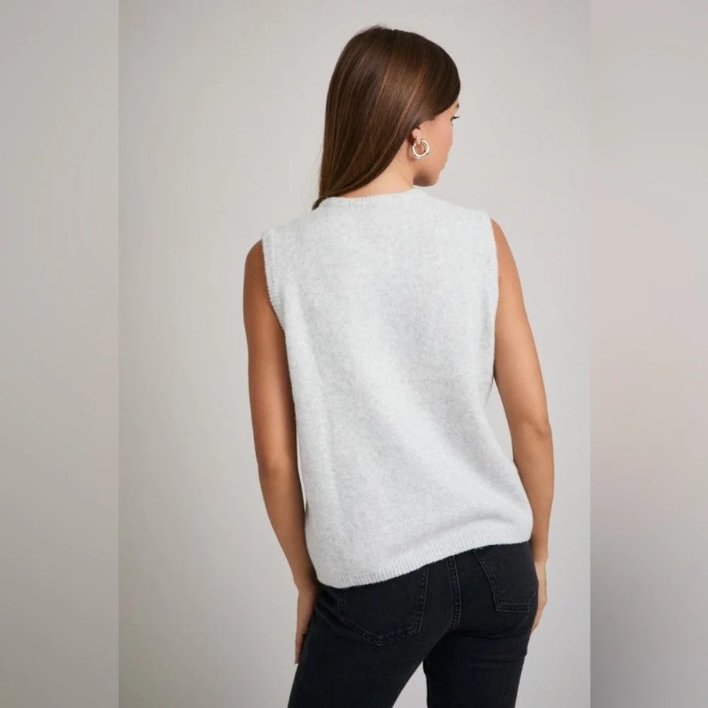 Knit top - Picture 4 of 7